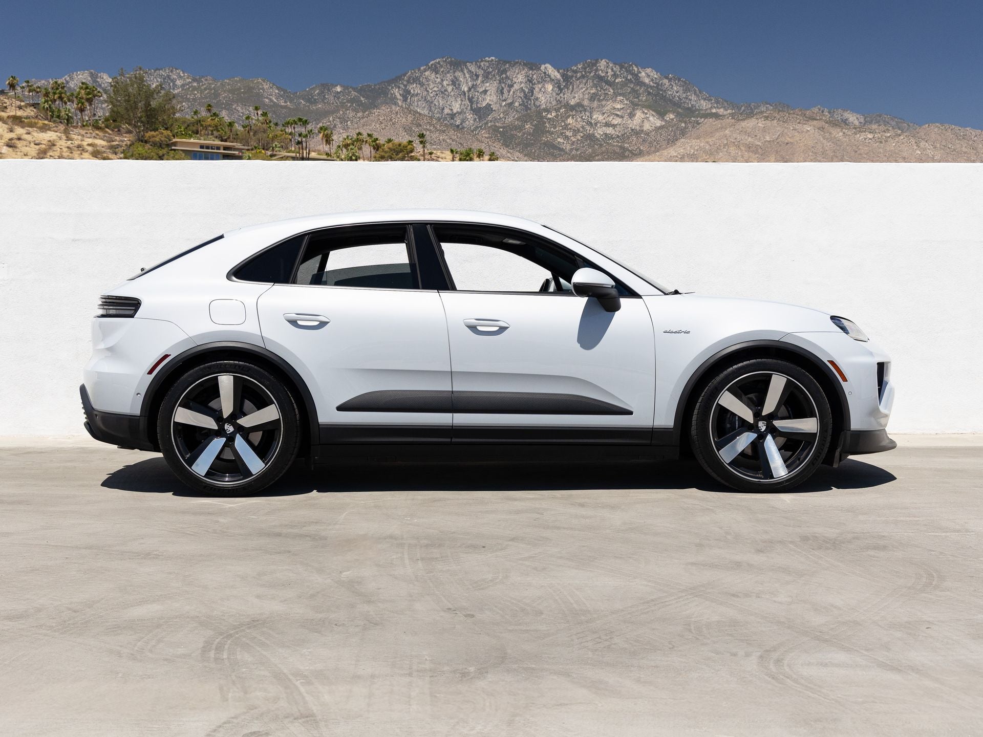 2024 Porsche Macan 4 Electric
