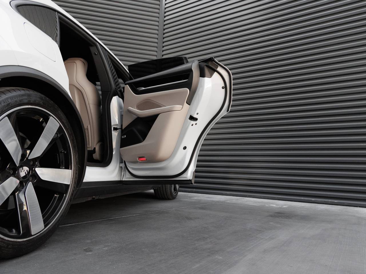 2024 Porsche Macan 4 Electric
