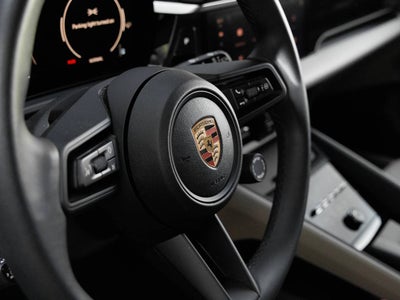 2024 Porsche Macan 4 Electric