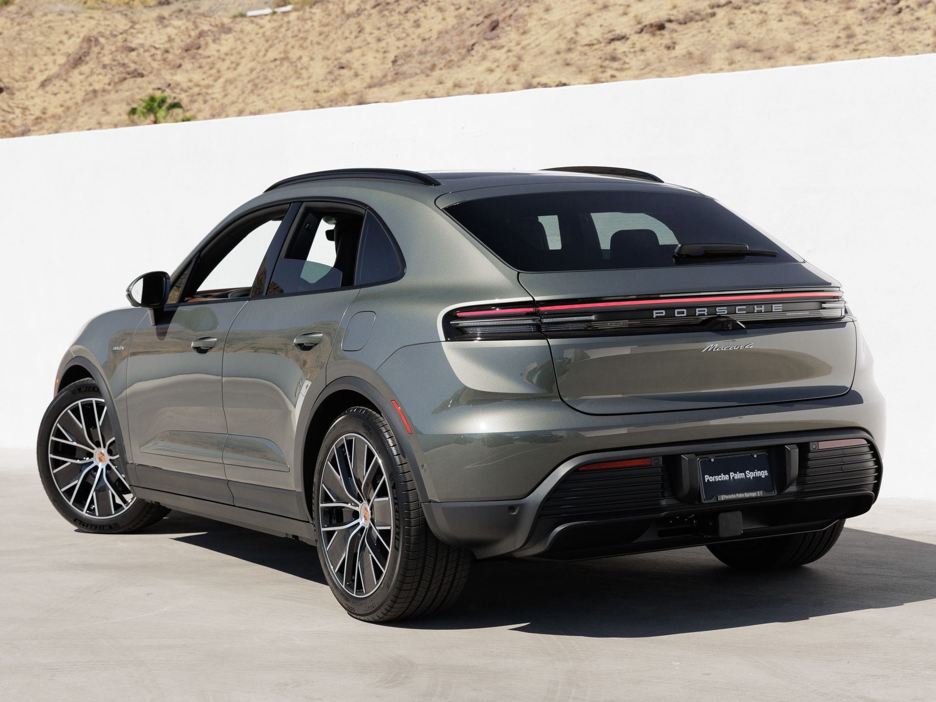2026 Porsche Macan Macan 4 Electric
