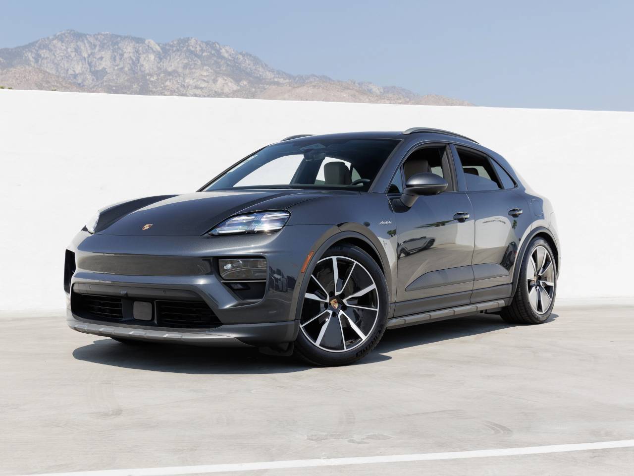 2024 Porsche Macan 4 Electric
