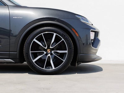 2024 Porsche Macan 4 Electric