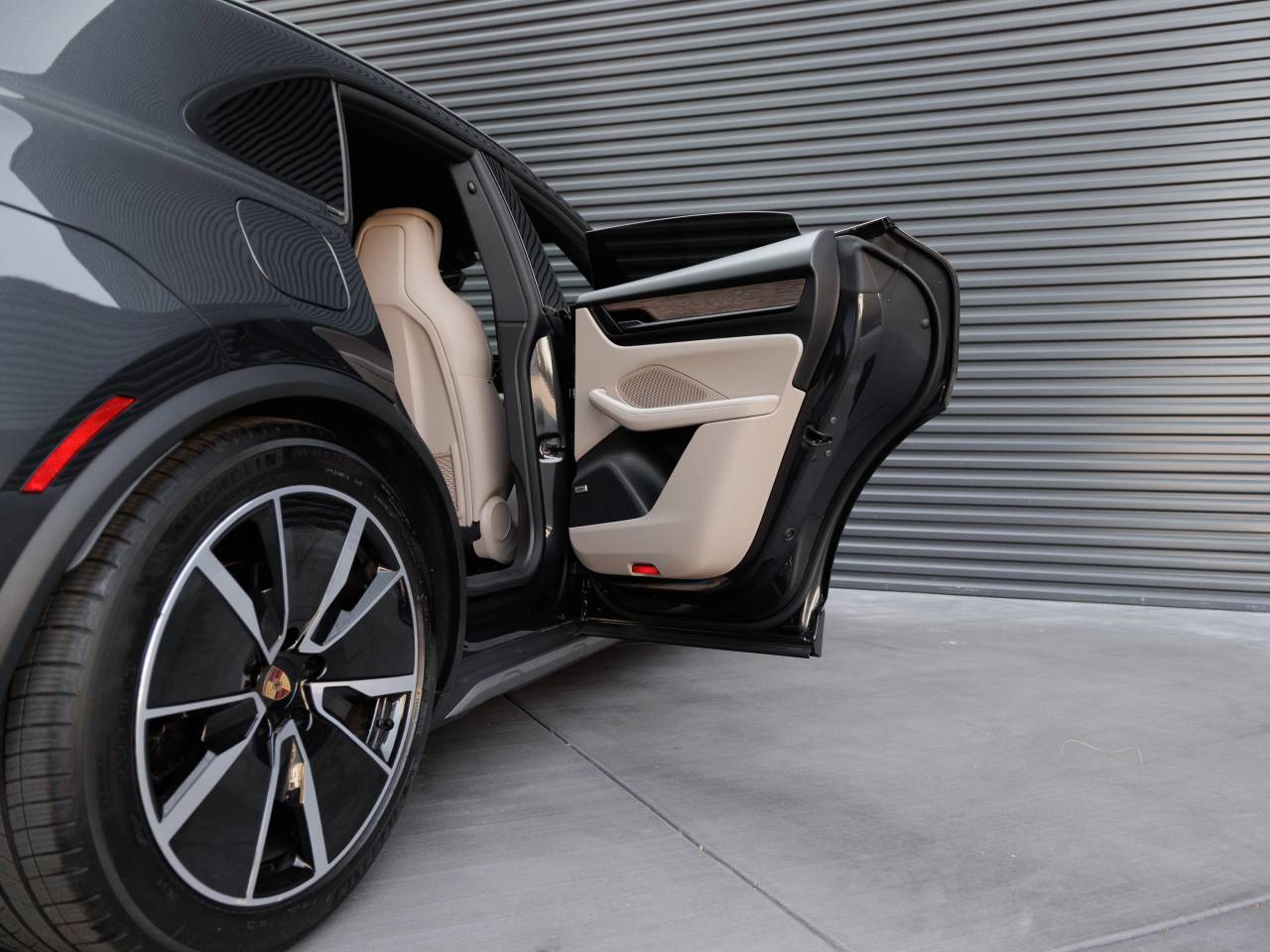 2024 Porsche Macan 4 Electric