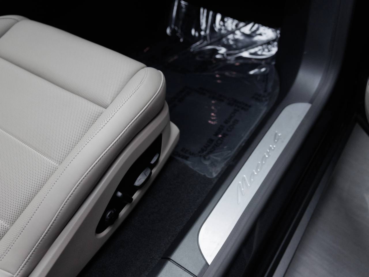 2024 Porsche Macan 4 Electric