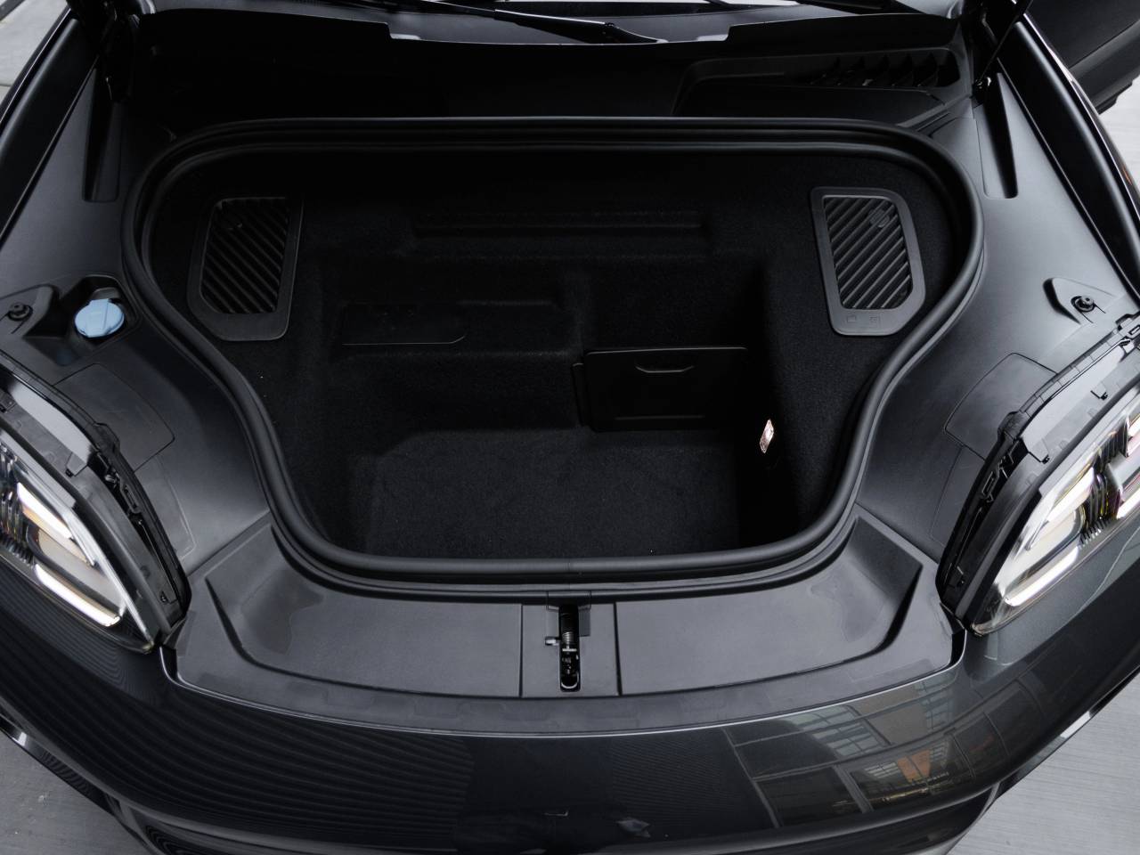 2024 Porsche Macan 4 Electric
