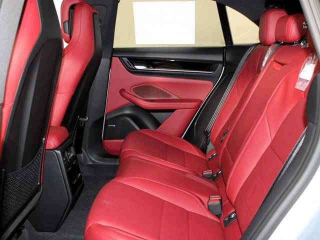 2026 Porsche Macan Macan 4 Electric