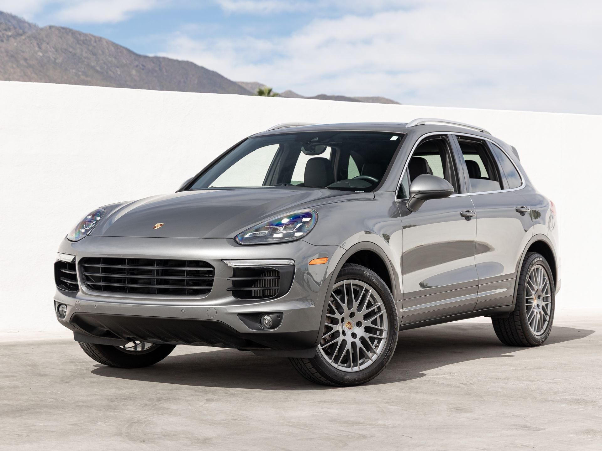 2017 Porsche Cayenne Cayenne S