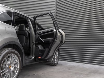 2017 Porsche Cayenne Cayenne S