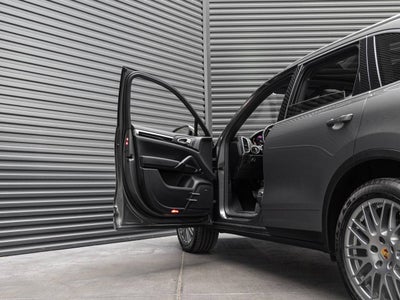 2017 Porsche Cayenne Cayenne S