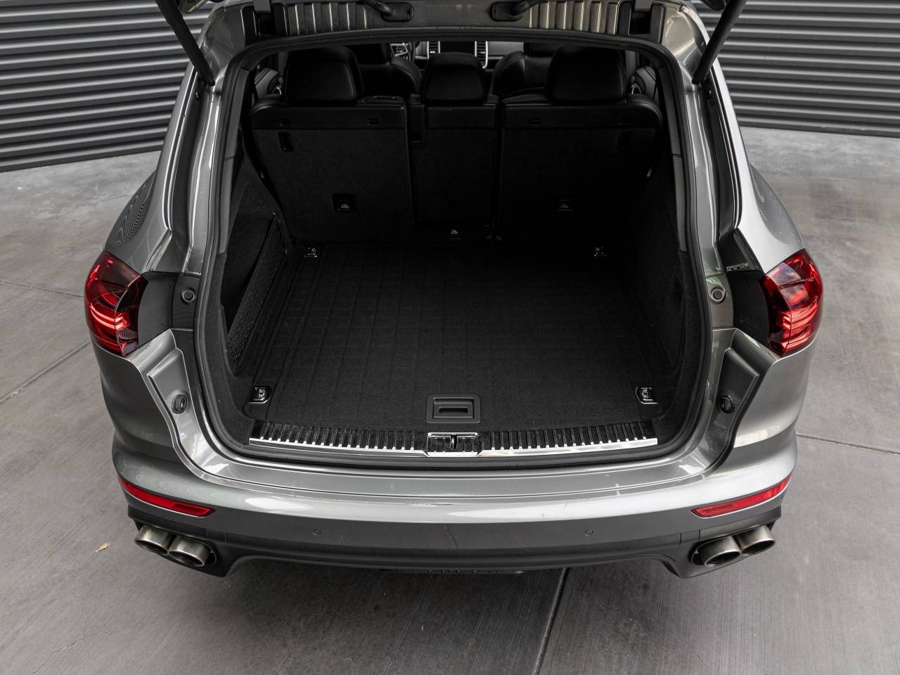 2017 Porsche Cayenne Cayenne S