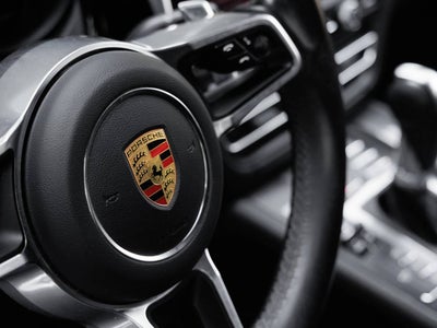 2021 Porsche Macan Macan S
