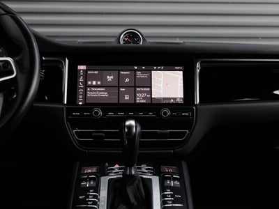 2021 Porsche Macan Macan S