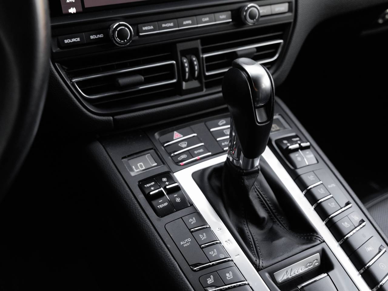 2021 Porsche Macan Macan S