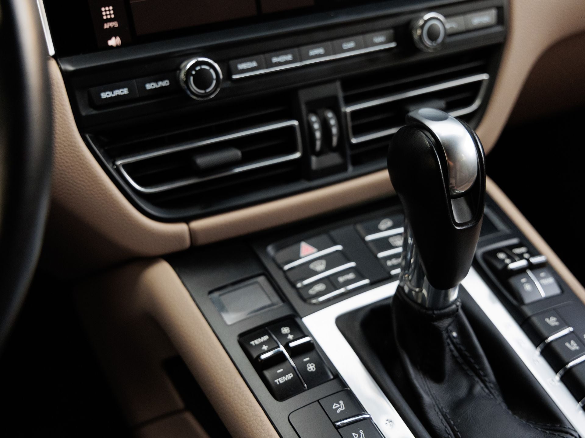 2020 Porsche Macan S