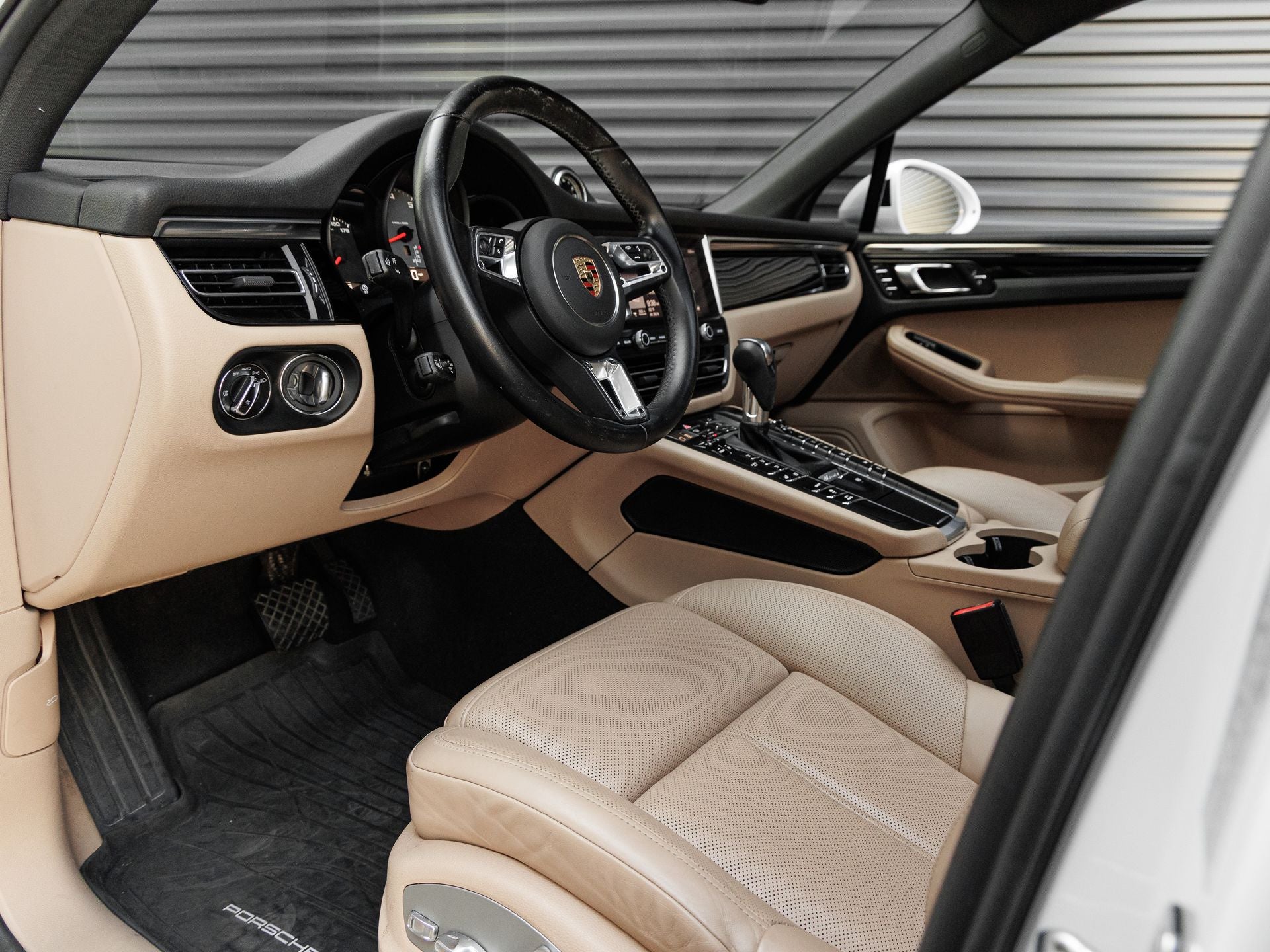 2021 Porsche Macan S
