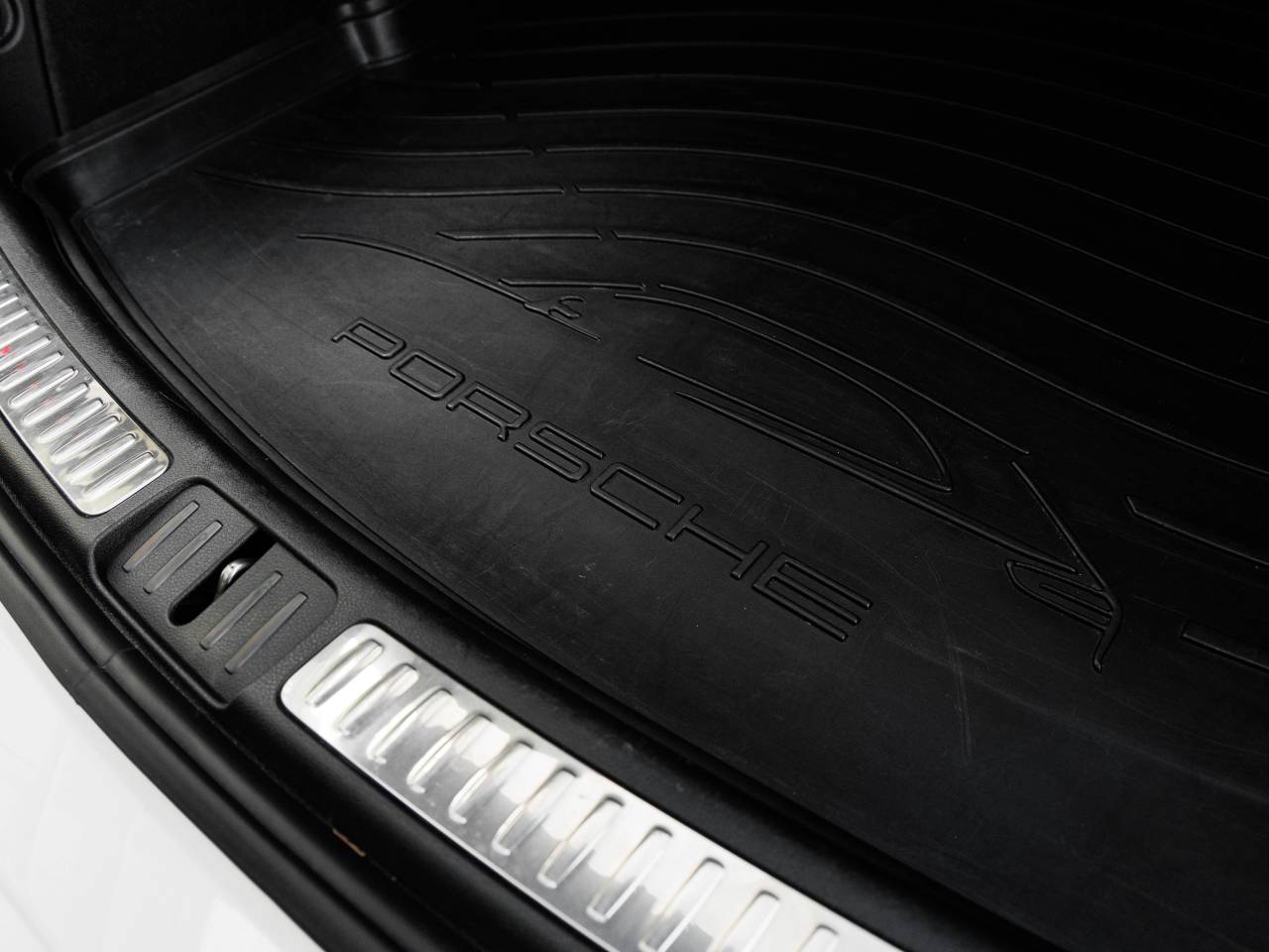 2021 Porsche Macan S