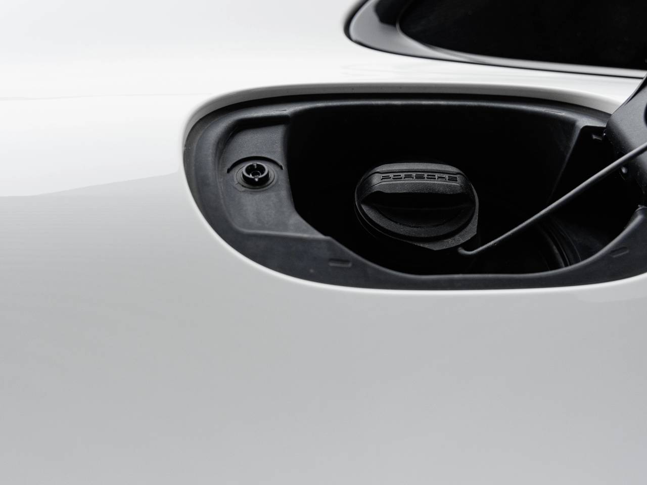 2021 Porsche Macan S