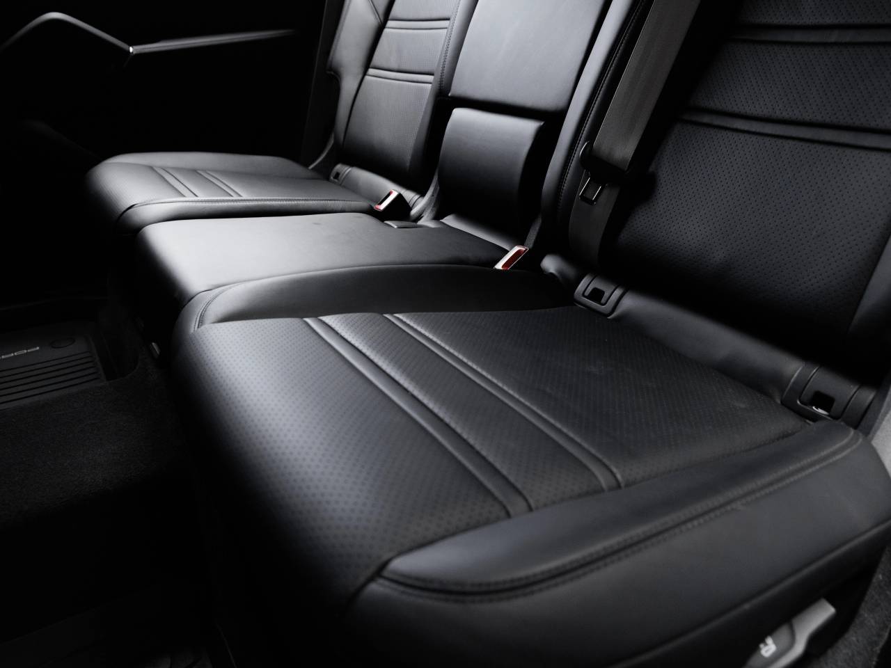 2023 Porsche Cayenne Cayenne S Platinum Edition (MY23)