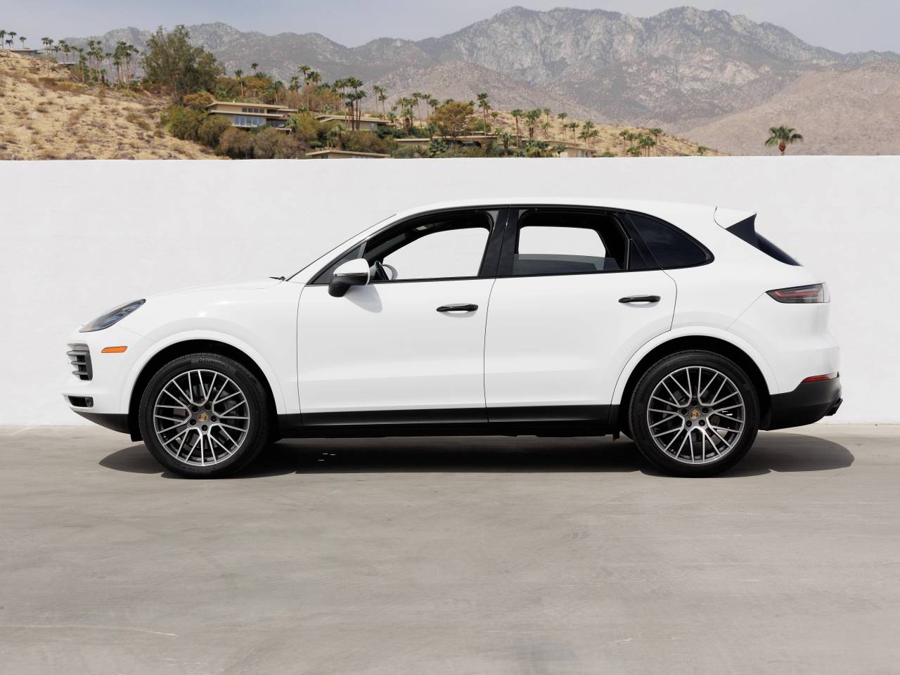 2023 Porsche Cayenne Cayenne S Platinum Edition (MY23)