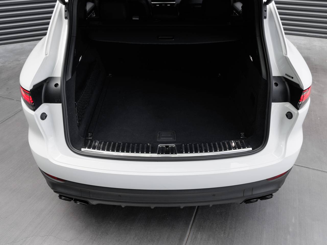 2023 Porsche Cayenne Cayenne S Platinum Edition (MY23)