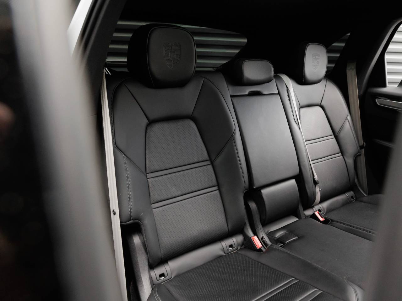 2023 Porsche Cayenne Cayenne S Platinum Edition (MY23)