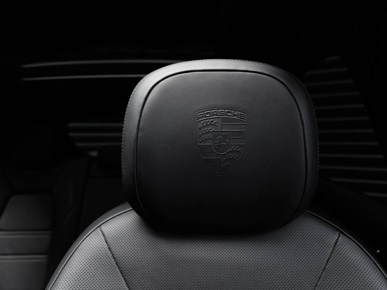 2023 Porsche Cayenne Cayenne S Platinum Edition (MY23)