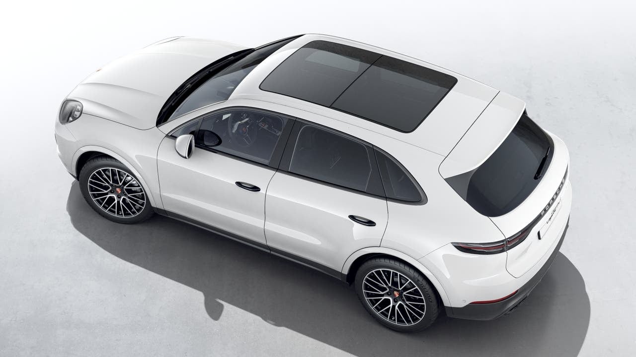 2023 Porsche Cayenne Cayenne S Platinum Edition (MY23)
