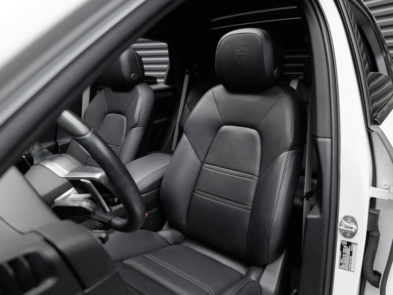 2023 Porsche Cayenne Cayenne S Platinum Edition (MY23)