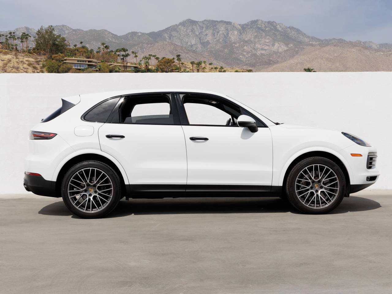 2023 Porsche Cayenne Cayenne S Platinum Edition (MY23)