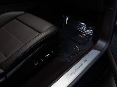 2026 Porsche Cayenne Cayenne S Electric