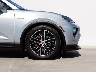 2025 Porsche Macan Macan 4S Electric