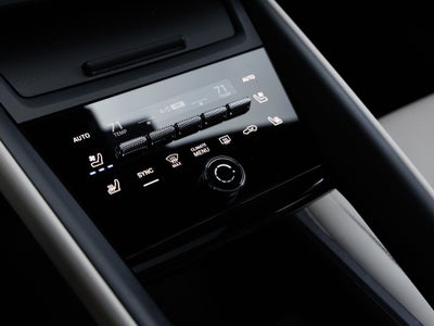 2025 Porsche Macan Macan 4S Electric