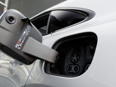 2025 Porsche Macan Macan 4S Electric