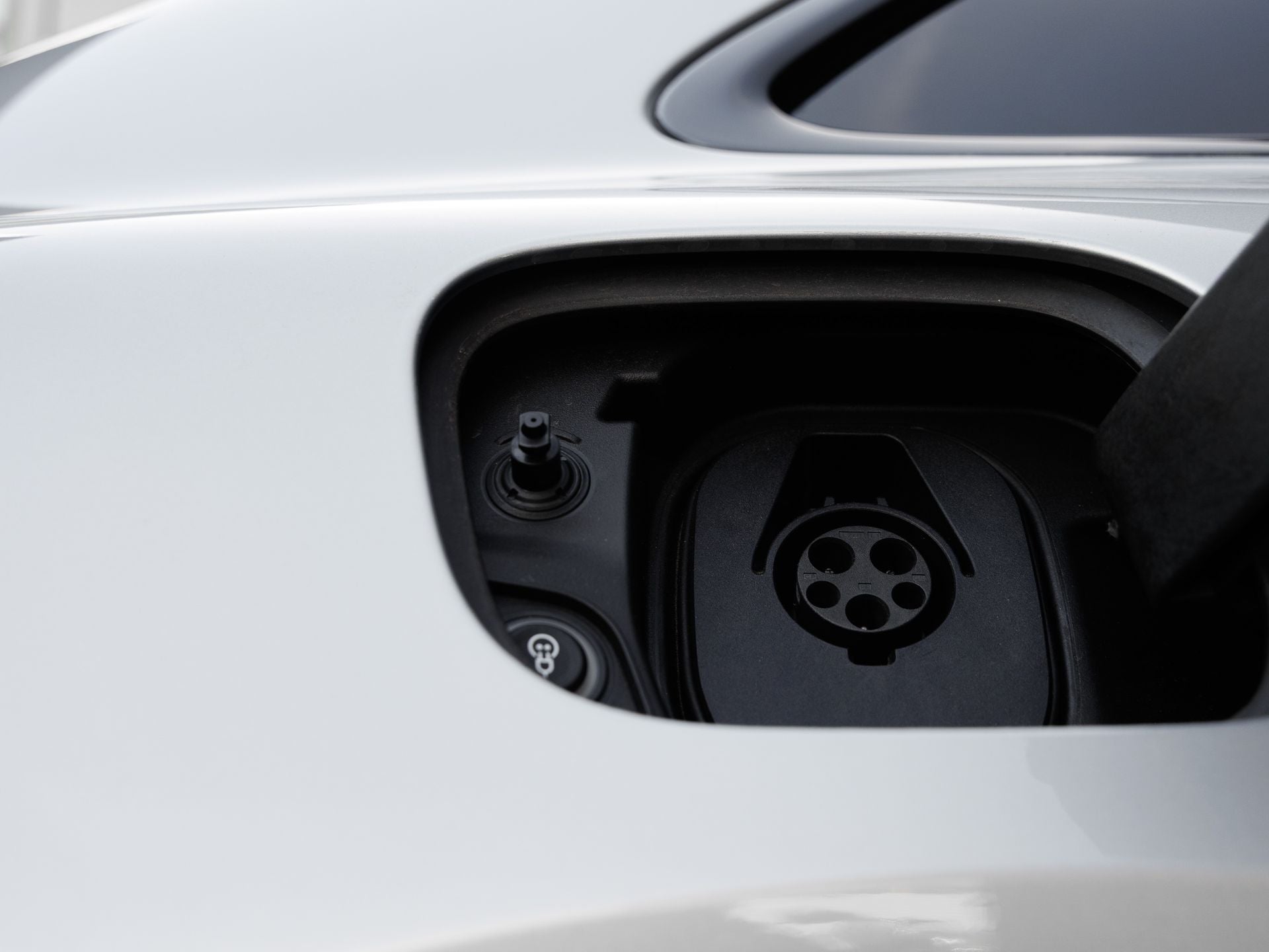 2025 Porsche Macan Macan 4S Electric