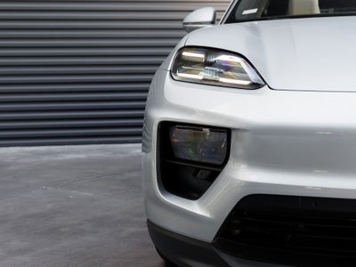 2025 Porsche Macan Macan 4S Electric