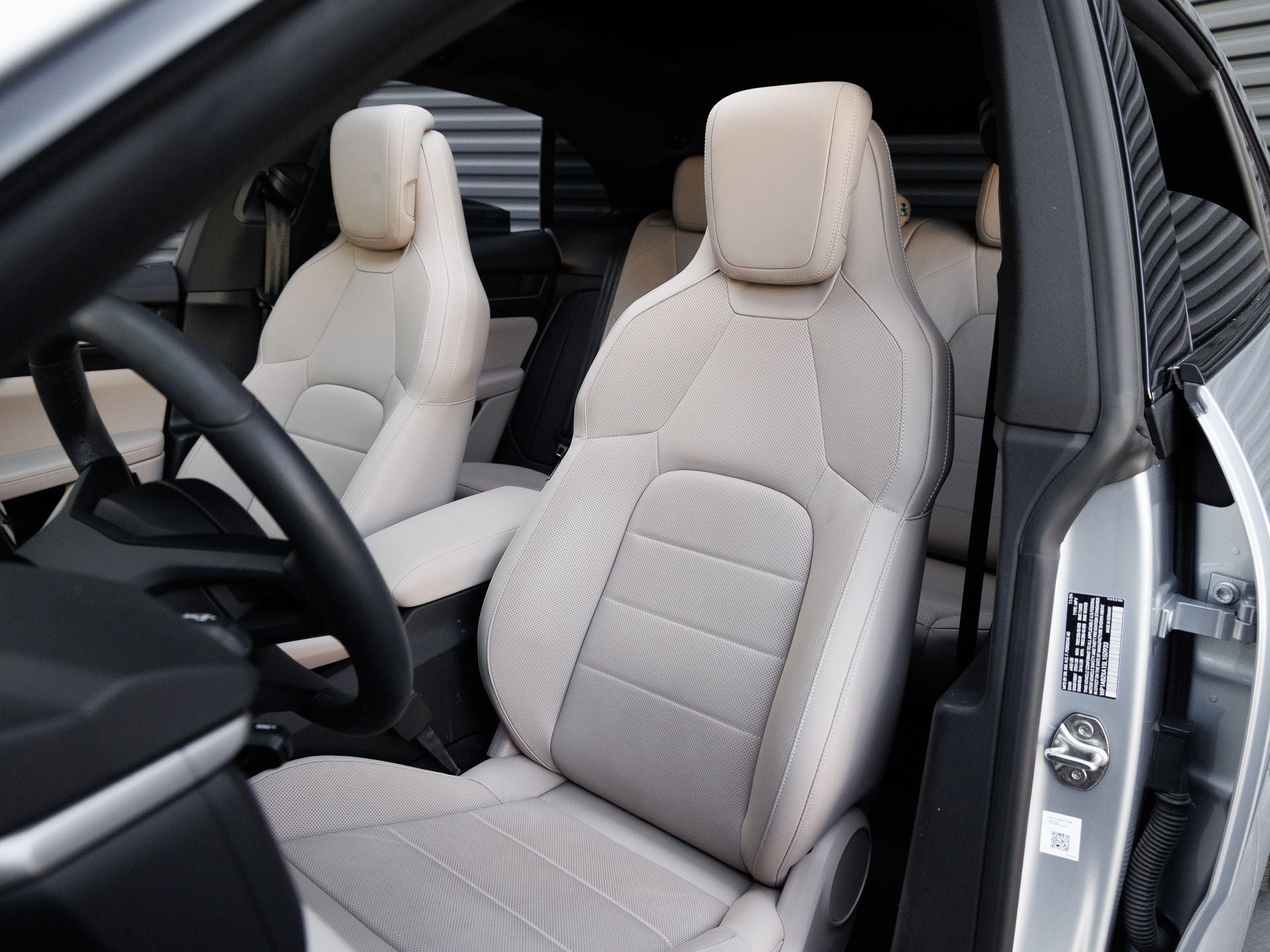 2025 Porsche Macan Macan 4S Electric
