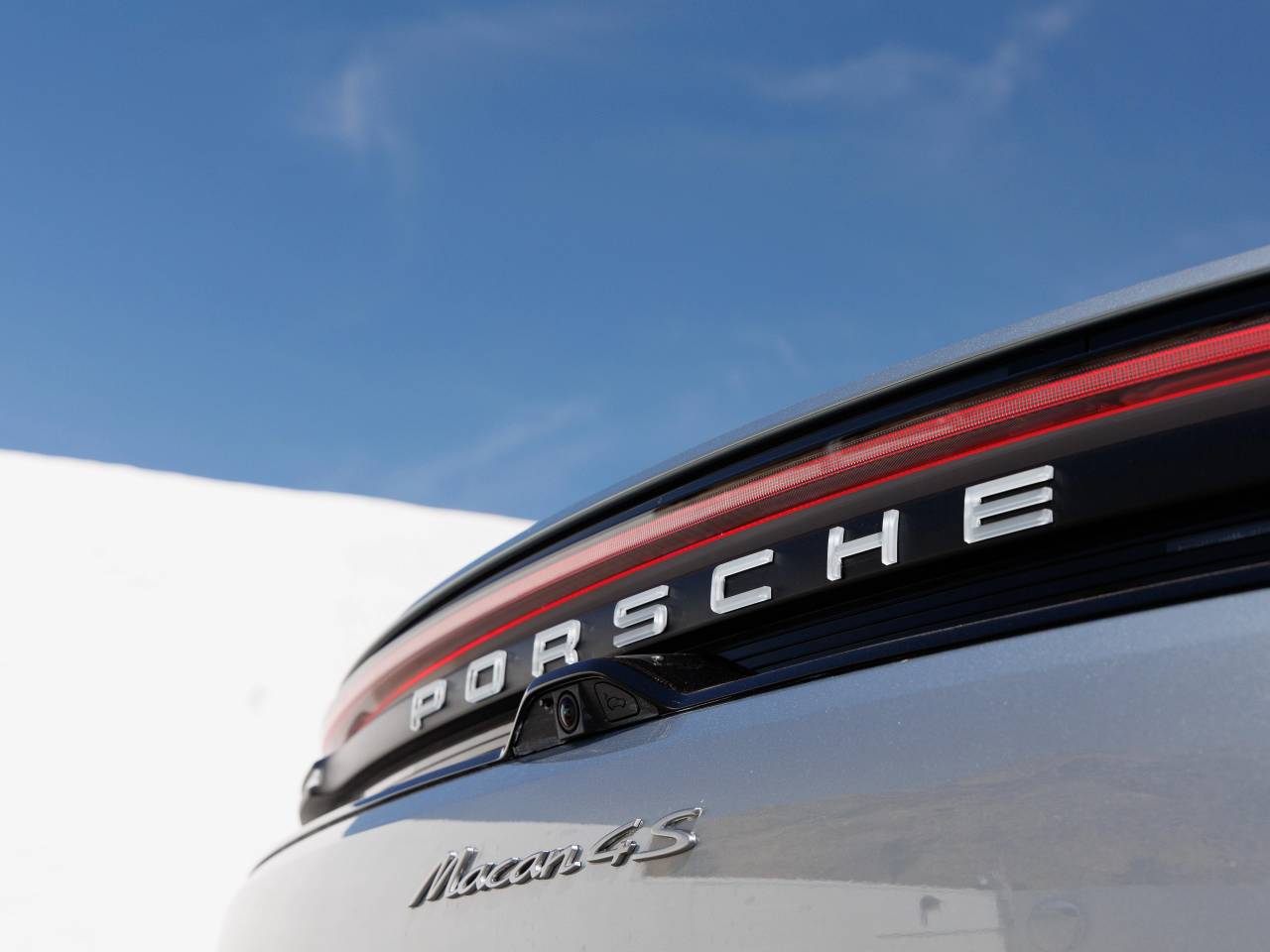 2025 Porsche Macan Macan 4S Electric