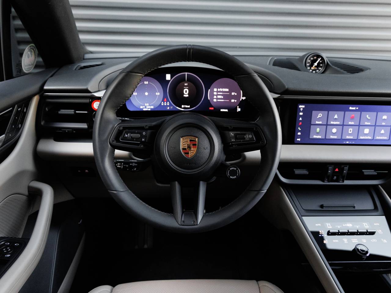 2025 Porsche Macan Macan 4S Electric