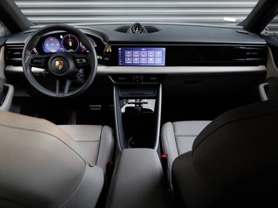 2025 Porsche Macan Macan 4S Electric