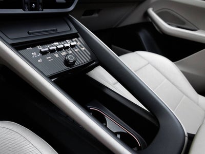 2025 Porsche Macan Macan 4S Electric