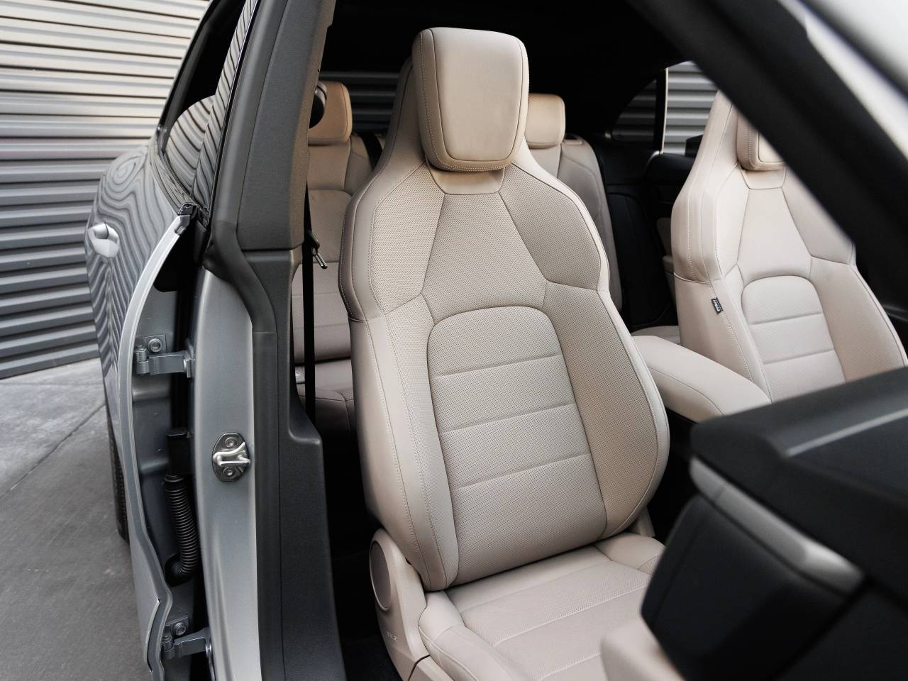 2025 Porsche Macan Macan 4S Electric