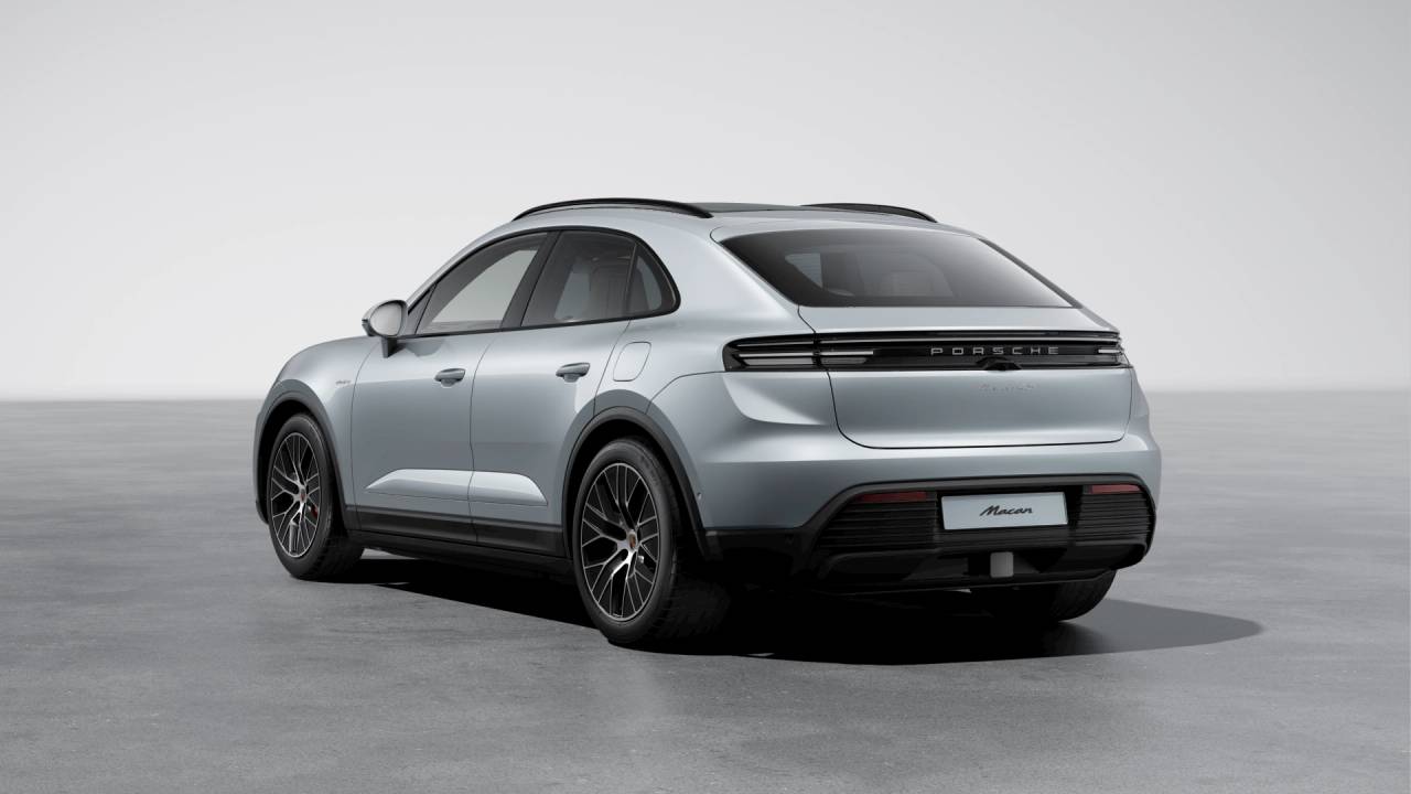 2025 Porsche Macan 4S Electric
