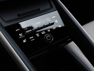2025 Porsche Macan Macan 4S Electric