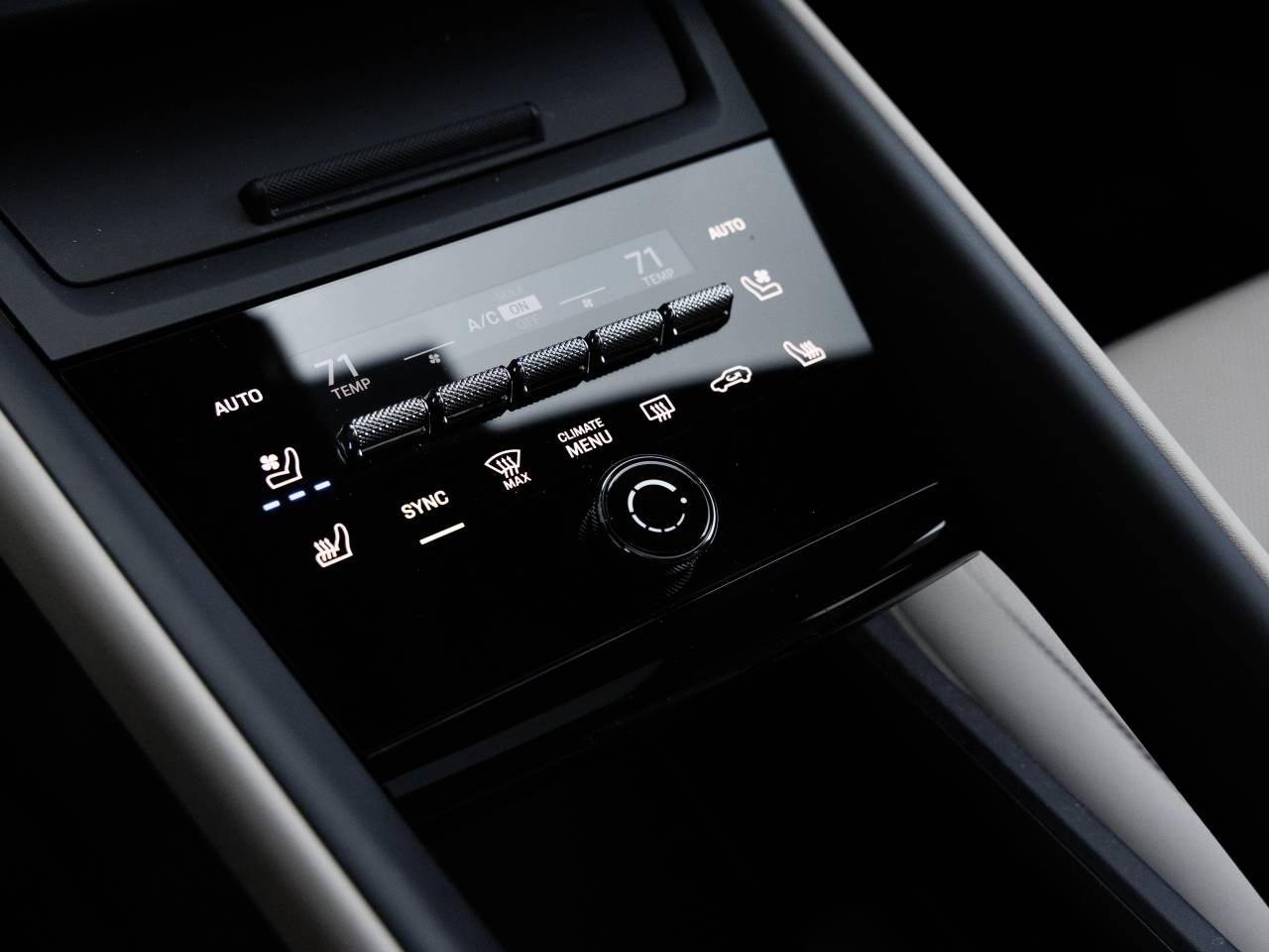 2025 Porsche Macan Macan 4S Electric