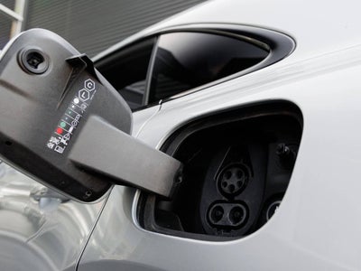 2025 Porsche Macan Macan 4S Electric