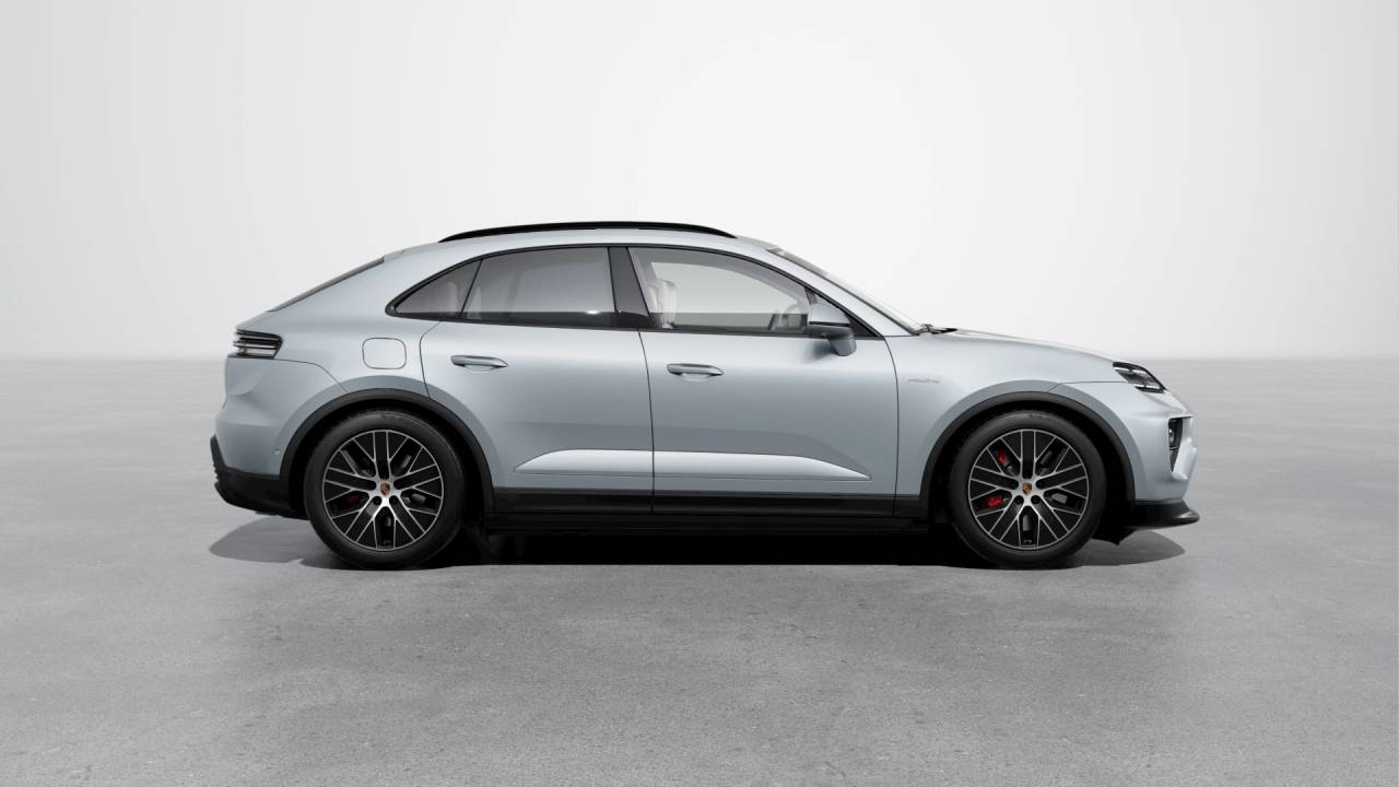 2025 Porsche Macan 4S Electric