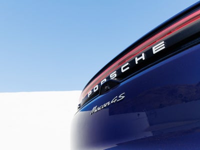 2025 Porsche Macan Electric 4S
