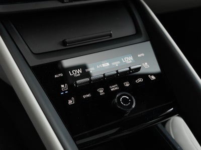 2025 Porsche Macan Electric 4S