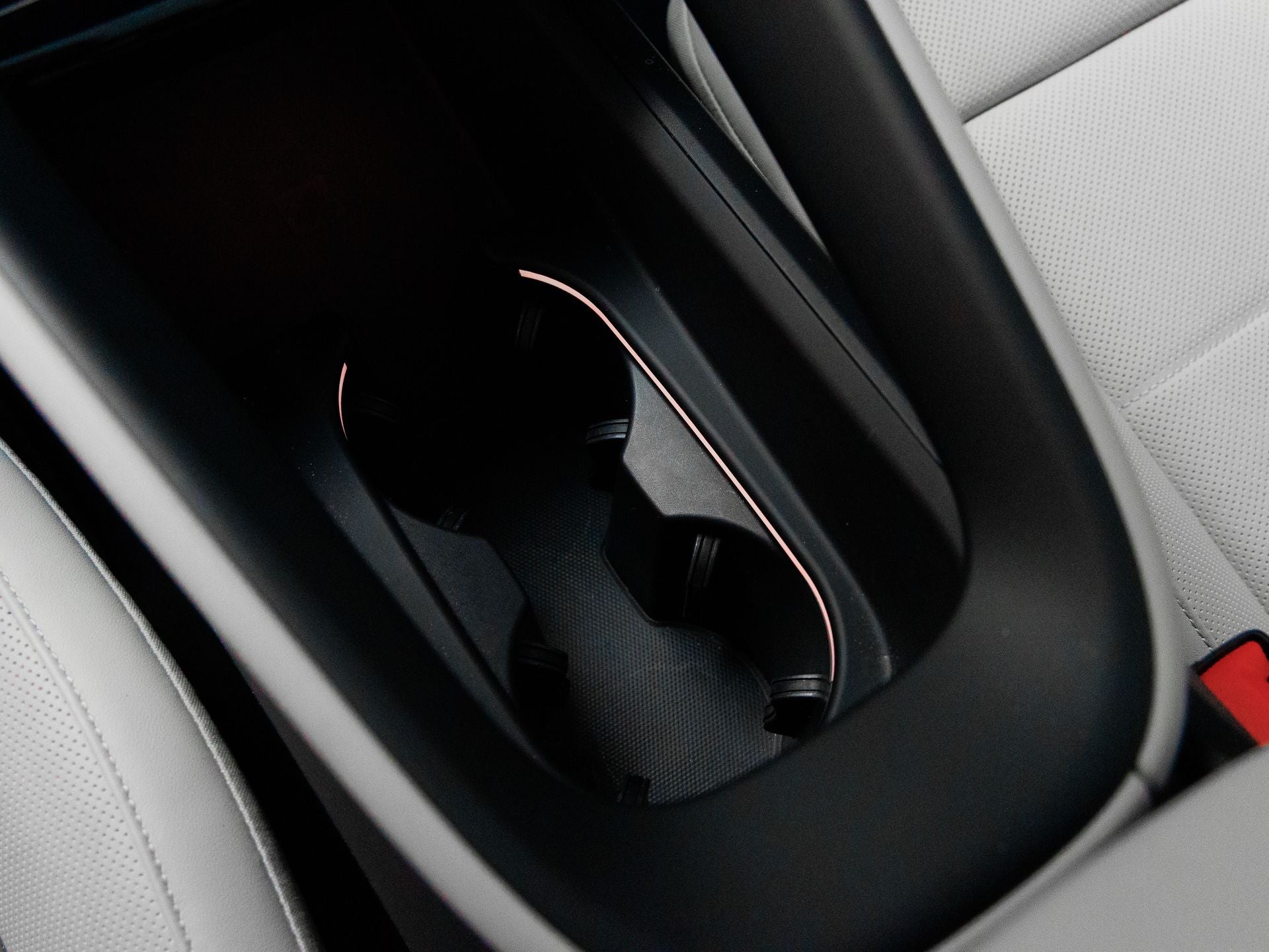 2025 Porsche Macan Electric 4S