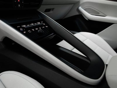 2025 Porsche Macan Electric 4S